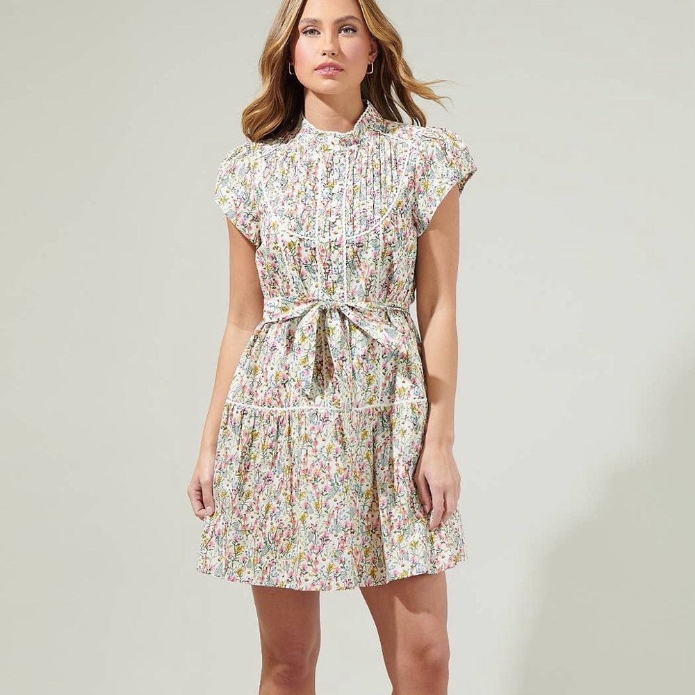Arvine Floral Pleated Mini Dress with belt by Sugarlips